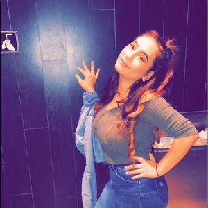 Meet your Posher, Jackie